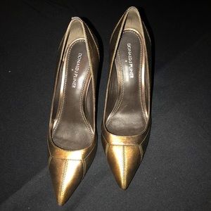 Perfect Donald J Pliner pump 8m great condition